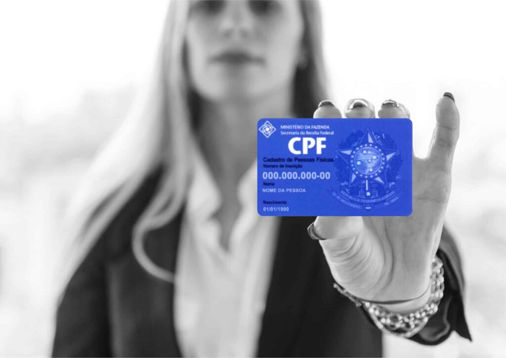 Muitos consumidores acreditam que colocar um CPF em suas contas pode ajudar o cidadão a melhorar o score do cartão de crédito. No entanto, é apenas um boato que está surgindo entre muitos consumidores.