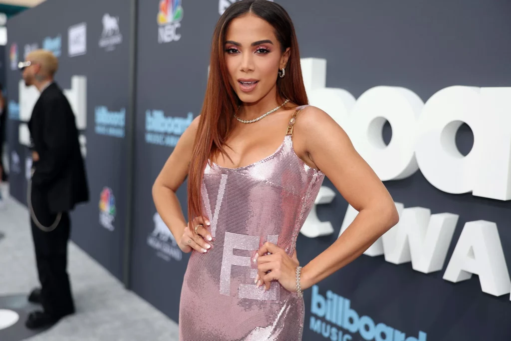 De origem humilde, Anitta conseguiu superar todas as barreiras impostas durante a sua vida e se tornou uma das mulheres mais ricas do Brasil.