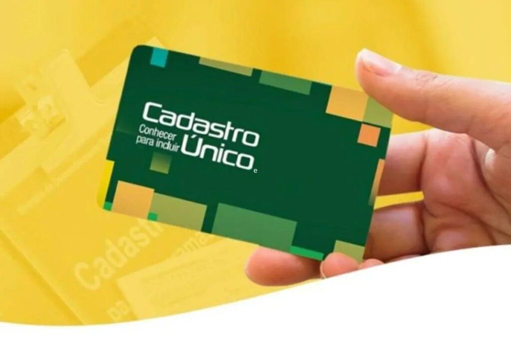 O Cadastro Único para Programas Sociais (CadÚnico) é um meio de identificação de domicílios de baixa renda no Brasil.
