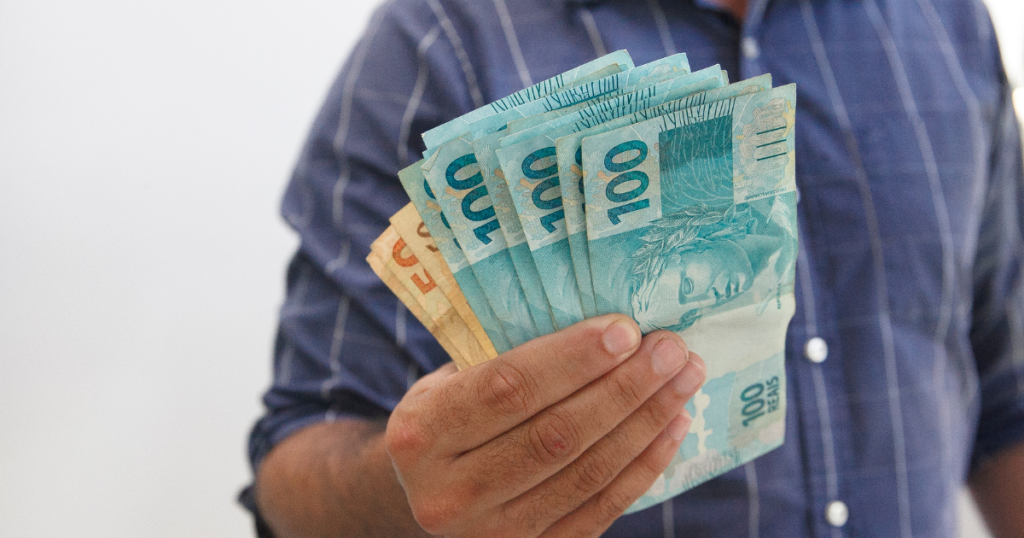 Boa notícia para muitos brasileiros! O governo anunciou um novo auxílio de 540 reais para os desempregados.